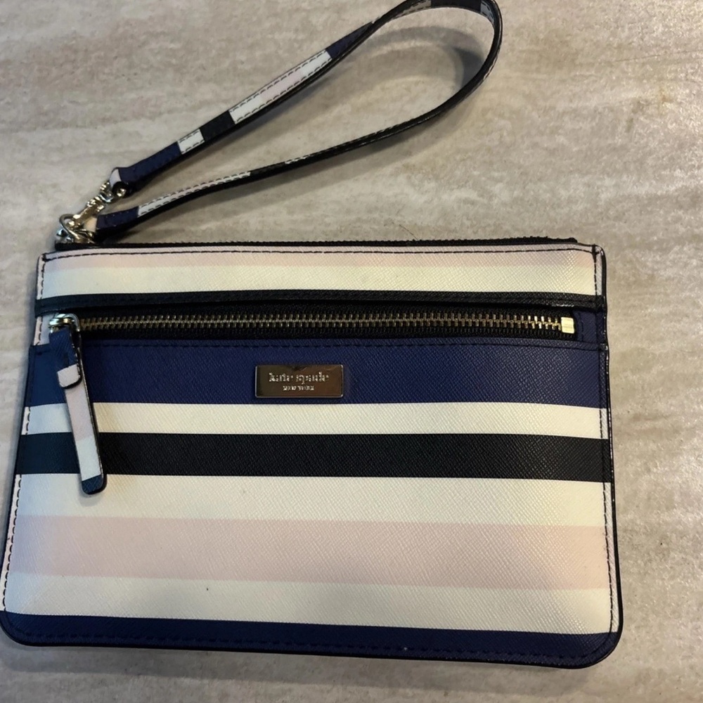 Kate Spade Tinie Laurel Way Cruise Stripe Pink, Blue, Cream Wallet Wristlet NWOT